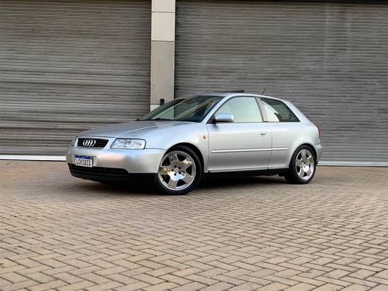 AUDI A3 1.8 20V GASOLINA 2P MANUAL